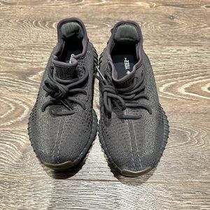 Yeezy boost 350 V2- Cinder (non reflective)